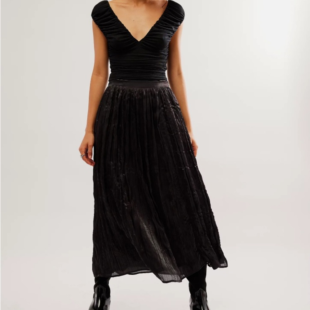 Free People Vera City Skirt in Black Sizes 4-12 New With Tags - Picture 2 of 6
